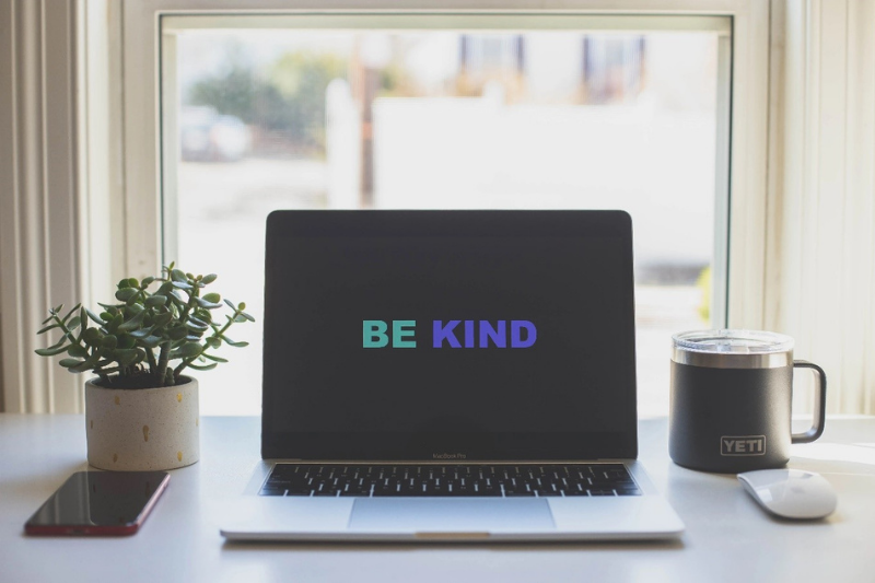 (41) Be kind positive internet behaviour -image 5
